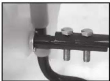 Chapin 61800 - INSTALLING THE PUMP HANDLE - 6