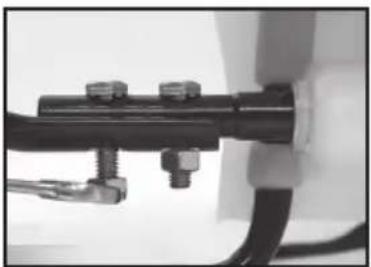 Chapin 61800 - INSTALLER LA POIGNÉE DE LA POMPE - 5