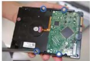 Lorex DV7082 - Pour installer le disque dur : - 1