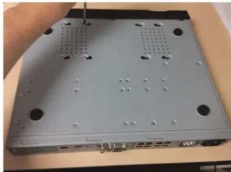 Lorex DV7163 - Pour installer le disque dur : - 4