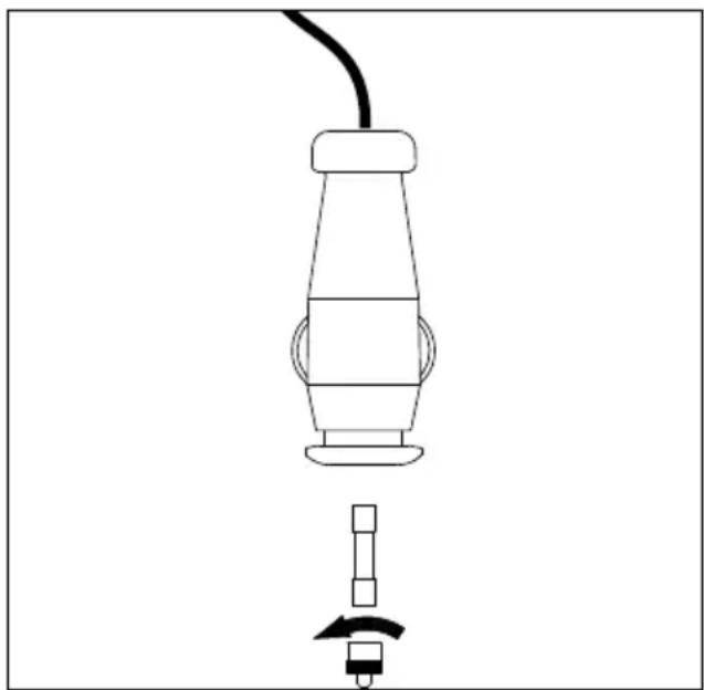 MEDION MD 13102 - Schmelzsicherung im 12 V-Universalstecker wechseln - 1