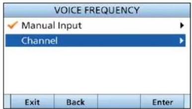 ICOM IC-M804 - Selezionare una frequenza vocale, o "Manual Input". - 1