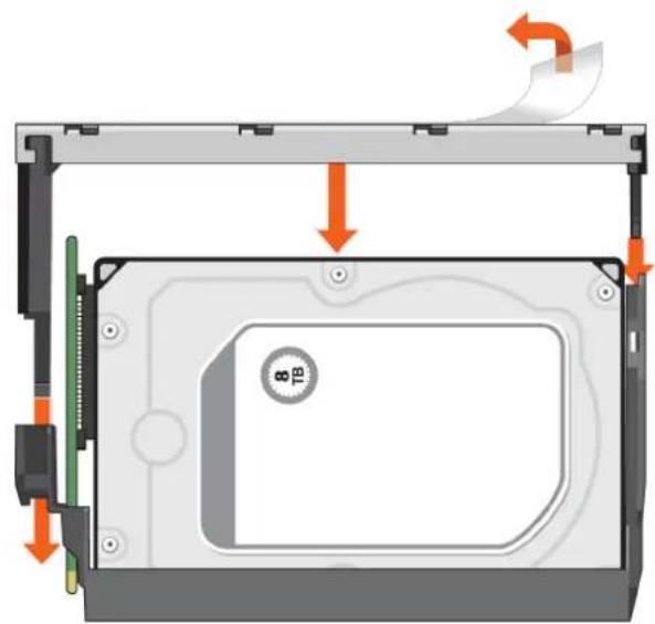 DELL PowerVault ME5012 - Installation d'un lecteur de disque de remplacement 3,5 pouces dans un DDIC (Disk Drive in Carrier) - 3