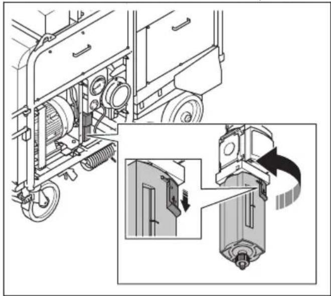 HUSQVARNA TF 334 - To clean the filter in the water separator - 2