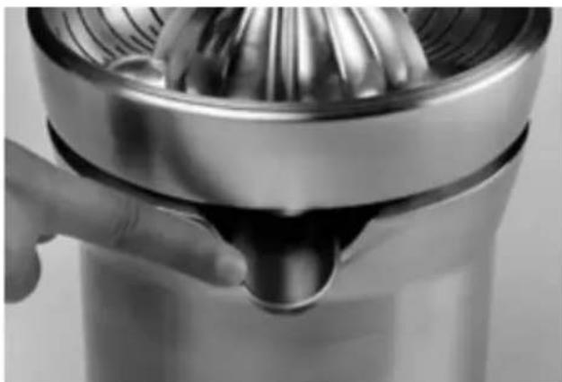 SAGE The Citrus Press Pro 800CPXL - ASSEMBLING THE JUICER - 6