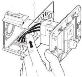 Vimar 20136.1.B - REMARQUE: LE BOUTON ON/OFF EST RELIÉ AU NEUTRE CABLE. - 1