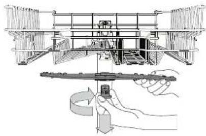 WHIRLPOOL W3I D534S S - CLEANING THE SPRAY ARMS - 1