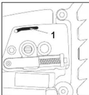 STIHL MSA 220.0 T - Cleaning the Guide Bar and Saw Chain - 1