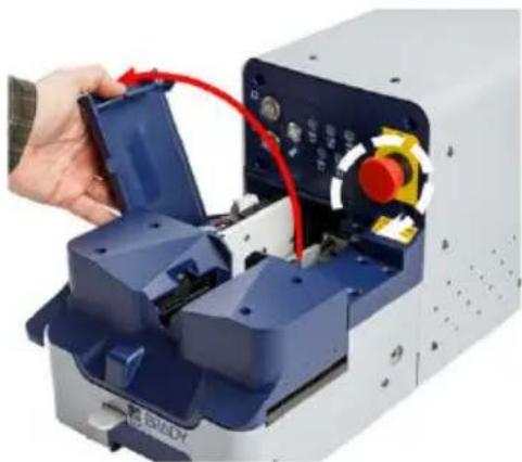 BRADY BSP45 - Metallklammern auswechseln/Größe der Etikettenhüllen ändern - 5