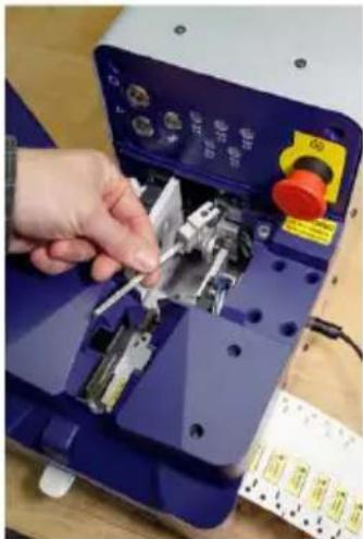 BRADY BSP45 - Formaat van de matrijs/sleeve wijzigen - 4
