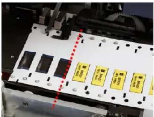 BRADY BSP45 - Metallklammern auswechseln/Größe der Etikettenhüllen ändern - 9