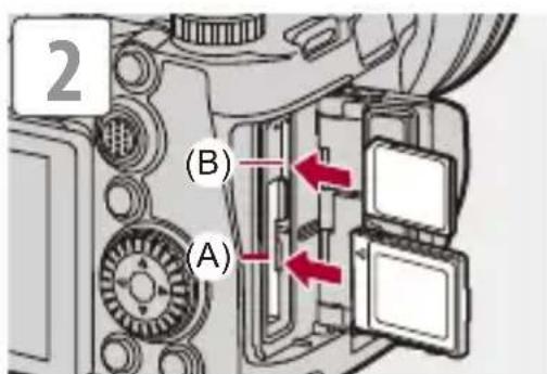 PANASONIC Lumix S1 II E - Insertion des cartes (en option) - 3