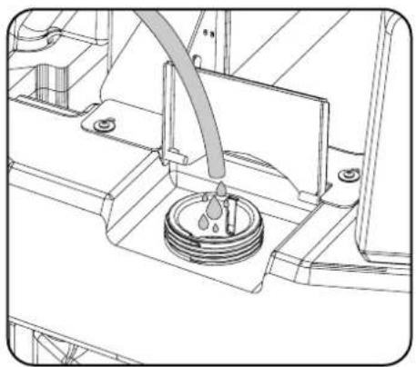 Numatic TVL850 - Filling the Clean Water Tank - 3