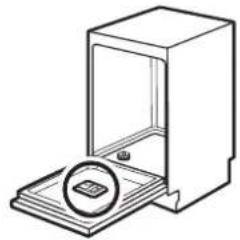 IKEA LAGAN 705.767.44 - Klarspülerbehälter füllen - 1