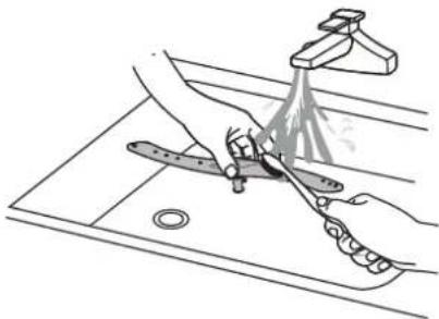 IKEA LAGAN 705.767.44 - Suihkuvarsien puhdistaminen - 3