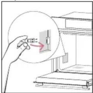 HOOVER HO6 M5C3YTB - Changing the lateral bulb: - 4