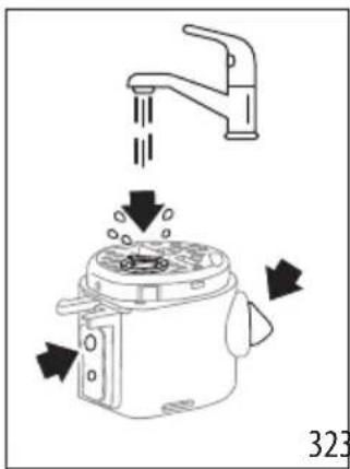 DELONGHI Magnifica Evo ECAM290.61.SB - LIMPIEZA A FONDO DE LA JARRA DE LECHE - 3