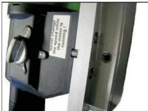 Eibenstock DBE 250 R - Τοποθέτηση της πλάκας μηχανής - 2