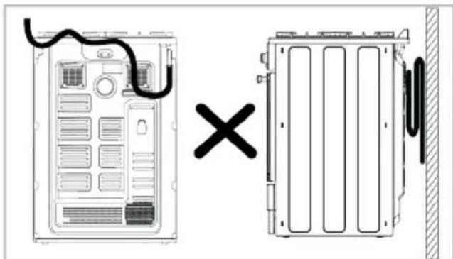 BEKO FBG62031XCS - Choix du côté du raccordement au gaz - 2