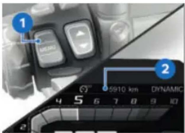 BMW R 1300 GS (2025) - 切换上部状态栏的显示 - 2