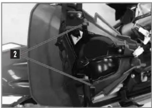 Sherco ENDURO 450-500 SEF (2026) - REMOVING THE HEADLIGHT HOUSING - 4