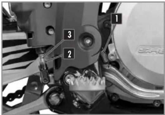 Sherco ENDURO 450-500 SEF (2026) - ADJUSTING THE TRAVEL OF THE REAR BRAKE PEDAL - 1
