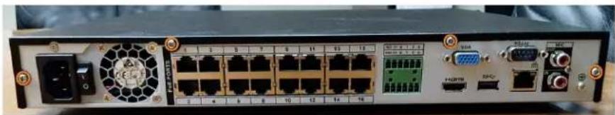 Lorex N881A38B - Pour installer un nouveau disque dur : - 2