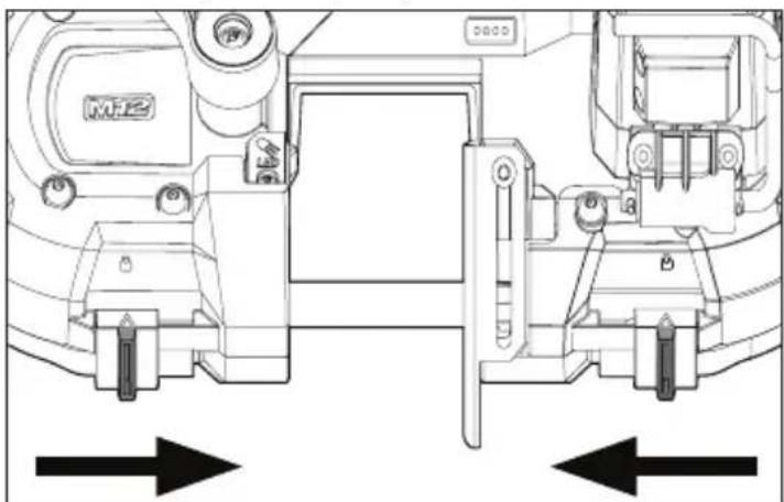 MILWAUKEE M12 Fuel 2529-20 - Changing Blades - 1