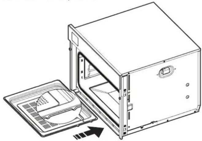BAUKNECHT BCS7P8PHTSK - INSERTING THE WIRE SHELF AND OTHER ACCESSORIES - 1