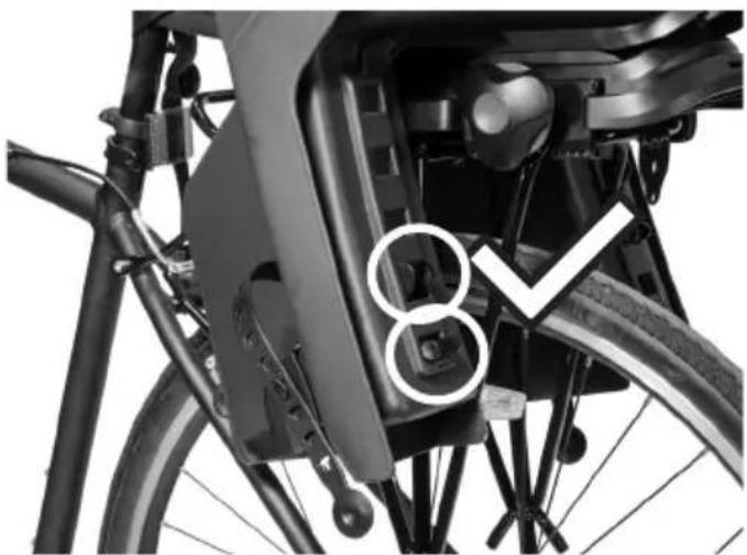 Burley Dash FM - Adjusting the Footrests - 3