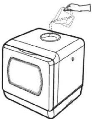 AIRMSEN TDQR03A - NOTE: To prevent loss of the tank lid, attach it to the water tank. - 1