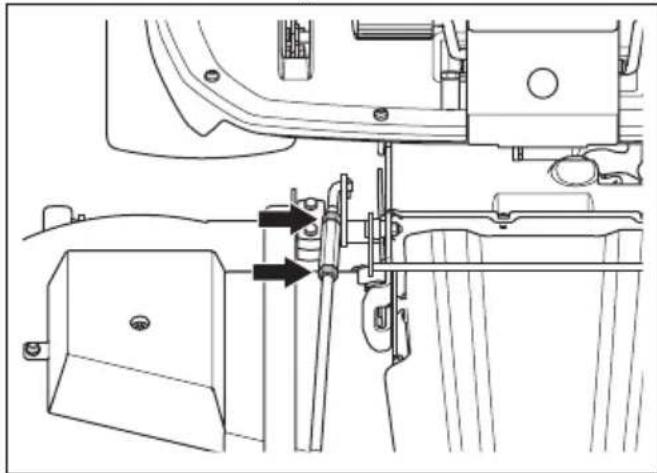 HUSQVARNA Rider P 524XR EFI - So stellen Sie die Fluchtung des Mähdecks (C112, C122, R137) ein - 2