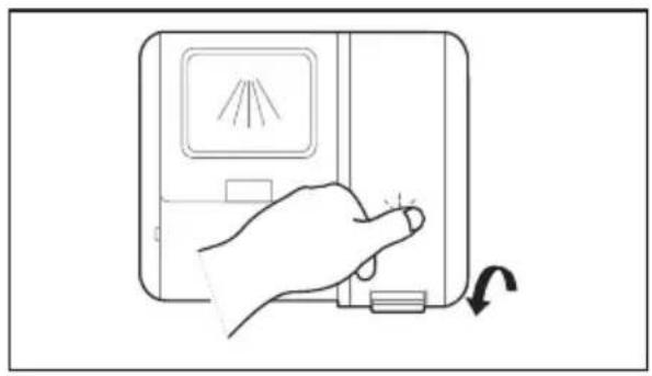 MIDEA SV 5.14K10C - Filling The Rinse Aid Reservoir - 3