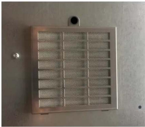 Adventys GLN2 3500 F - Before any intervention to disassemble the filter, it is ESSENTIAL to unplug the power supply of the product. - 1