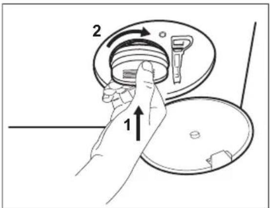 ELECTROLUX EFI7494UGW - Procédez comme décrit dans les schémas suivants pour nettoyer le filtre de la pompe : - 7