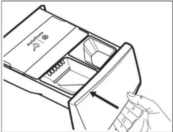 ELECTROLUX SensiCare 600 EFI6394ADG - Ajout du produit de lavage et des additifs dans le système AutoDose - 6