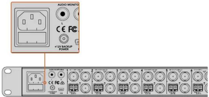 Blackmagic Design ATEM Microphone Converter - 電源の接続 - 1