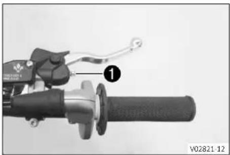 GasGas MC 50 (2026) - Réglage de la position de base du levier de frein - 1