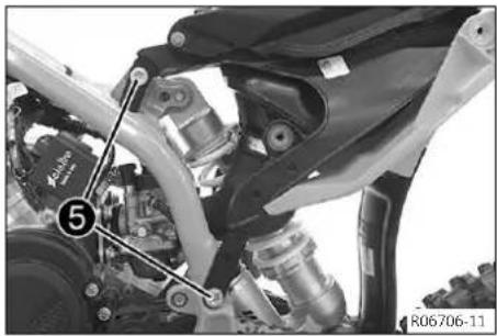 GasGas MC 50 (2026) - Procédure de montage - 5