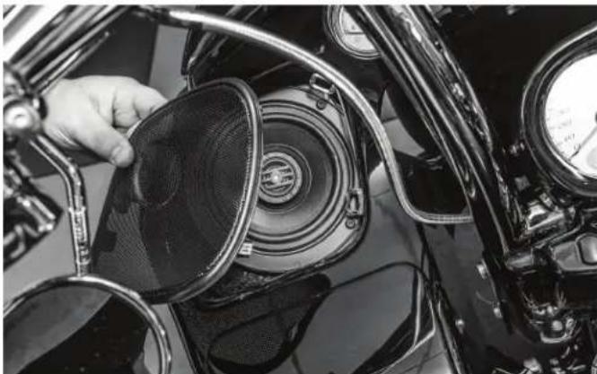 Rockford Fosgate TMS14-65 - Step 1 - Speaker & Grille Removal - 1