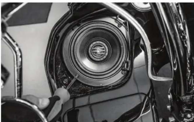 Rockford Fosgate TMS14-65 - Step 1 - Speaker & Grille Removal - 2