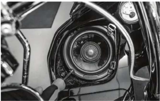 Rockford Fosgate TMS14-65 - Step 1 - Speaker & Grille Removal - 6