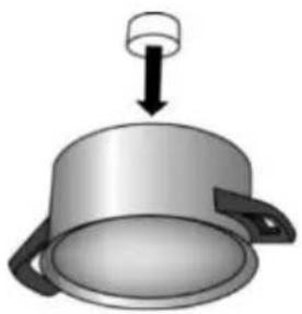 HISENSE HEIT6A40BG - BATTERIE DE CUISINE ADAPTÉE À UNE TABLE DE CUISSON À INDUCTION - 1