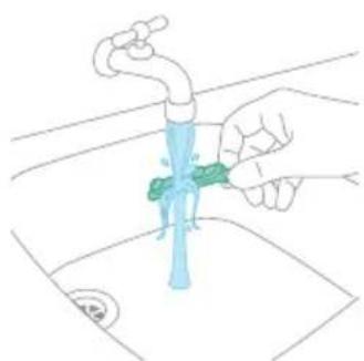 PHILIPS 9000 Series AquaTrio XW9465 - Clearing blockages from the wetting strips of the AquaSpin nozzle - 3
