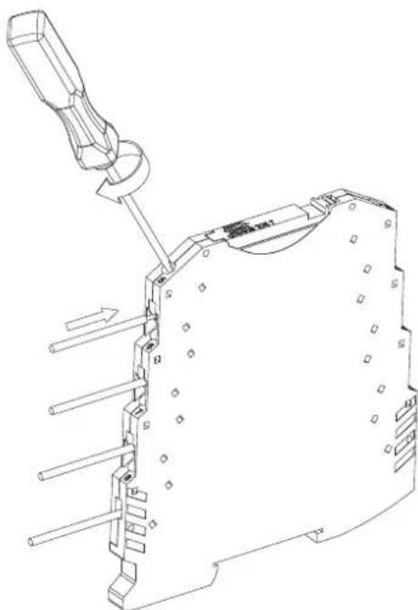 Jumo dTRANS T05 - Connecting the wire to dTRANS T05 T with screw terminals - 1