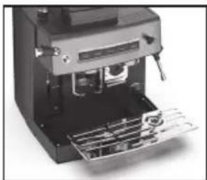 CUISINART Espresso Bar EM640E - Nettoyage du boîtier extérieur/de la plaque chauffante des tasses - 1