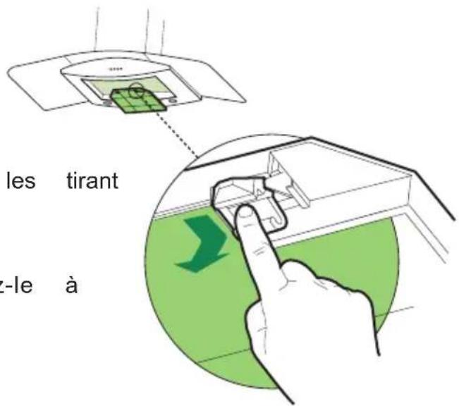 FABER TRAT30SSV - Remplacement du filtre à charbon actif - 1