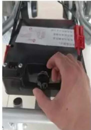 Vevor JRWD6012 - Install battery - 2