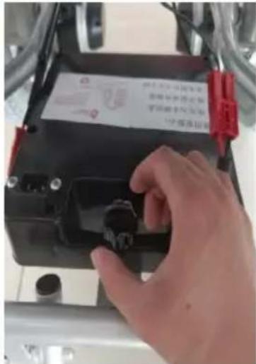 Vevor JRWD6012 - Installera batteriet - 1