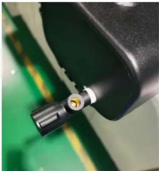 Vevor YK-SX-15L - Step1: Install Angle Valve - 2